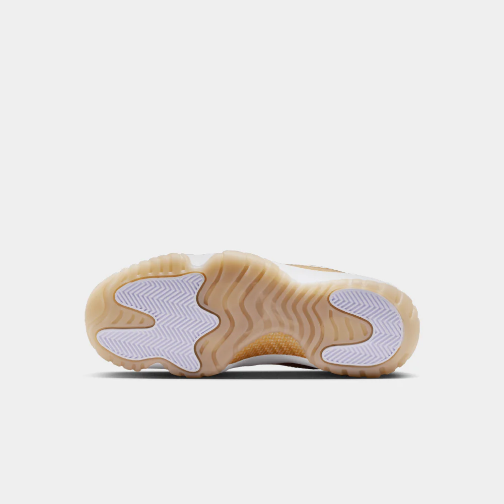 Air Jordan 11 Low "Mother's Day" - Image 6