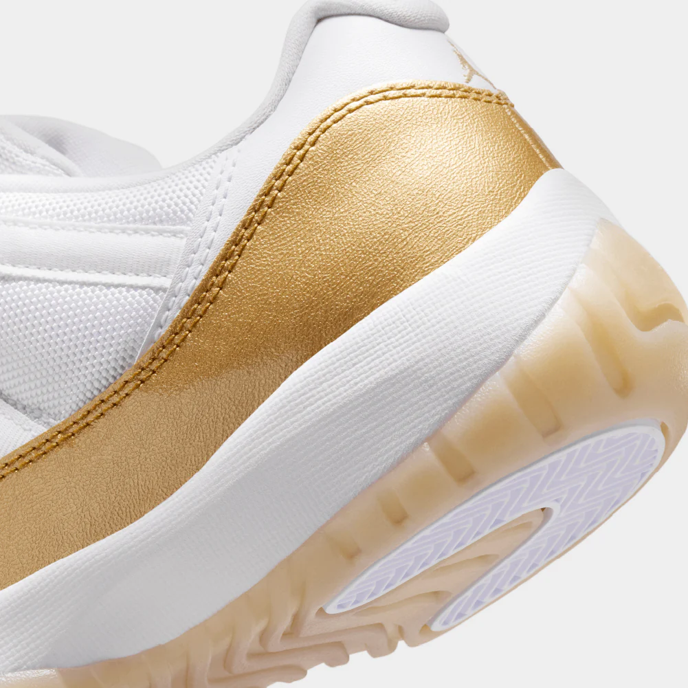 Air Jordan 11 Low "Mother's Day" - Image 8