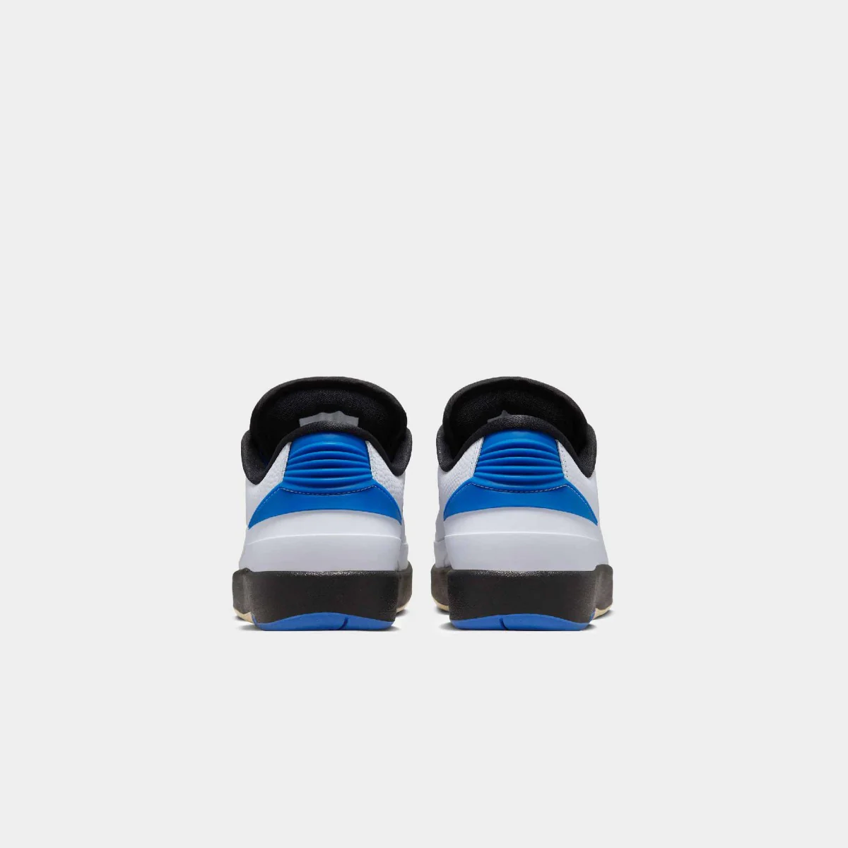 Air Jordan 2 Retro Low (W) - Image 3