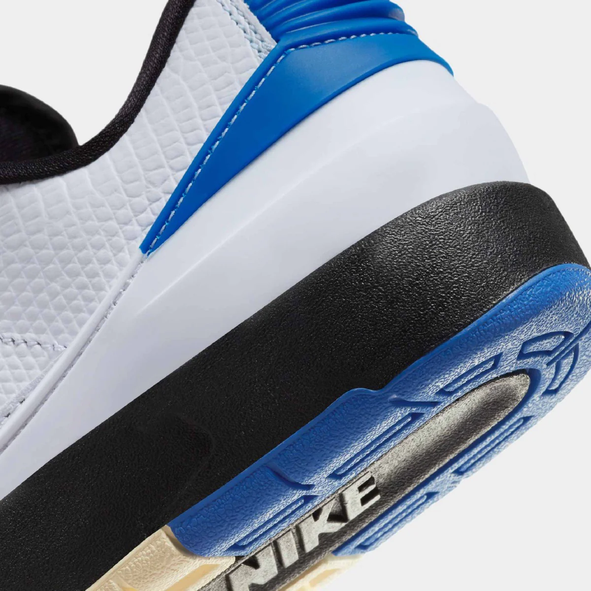 Air Jordan 2 Retro Low (W) - Image 6