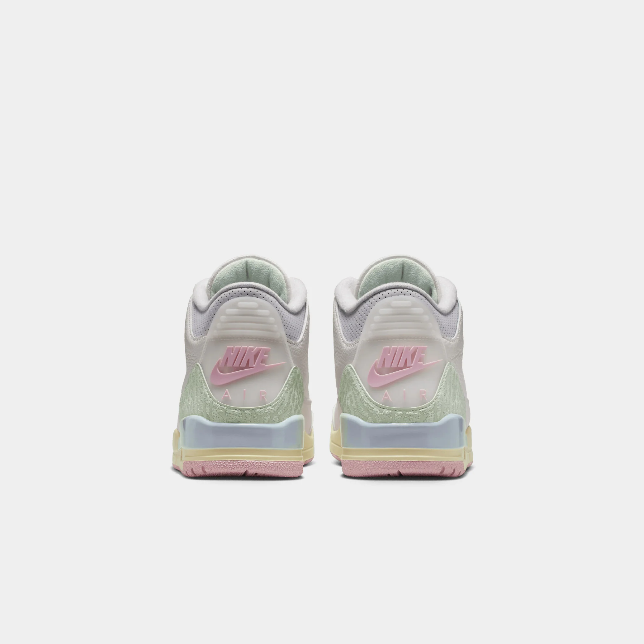 Air Jordan 3 Retro OG "Sail and Jade Aura" - Image 4