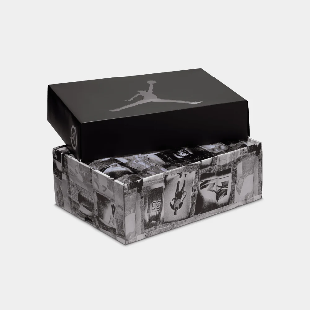 Air Jordan 4 Retro "Flight Club" - Image 9