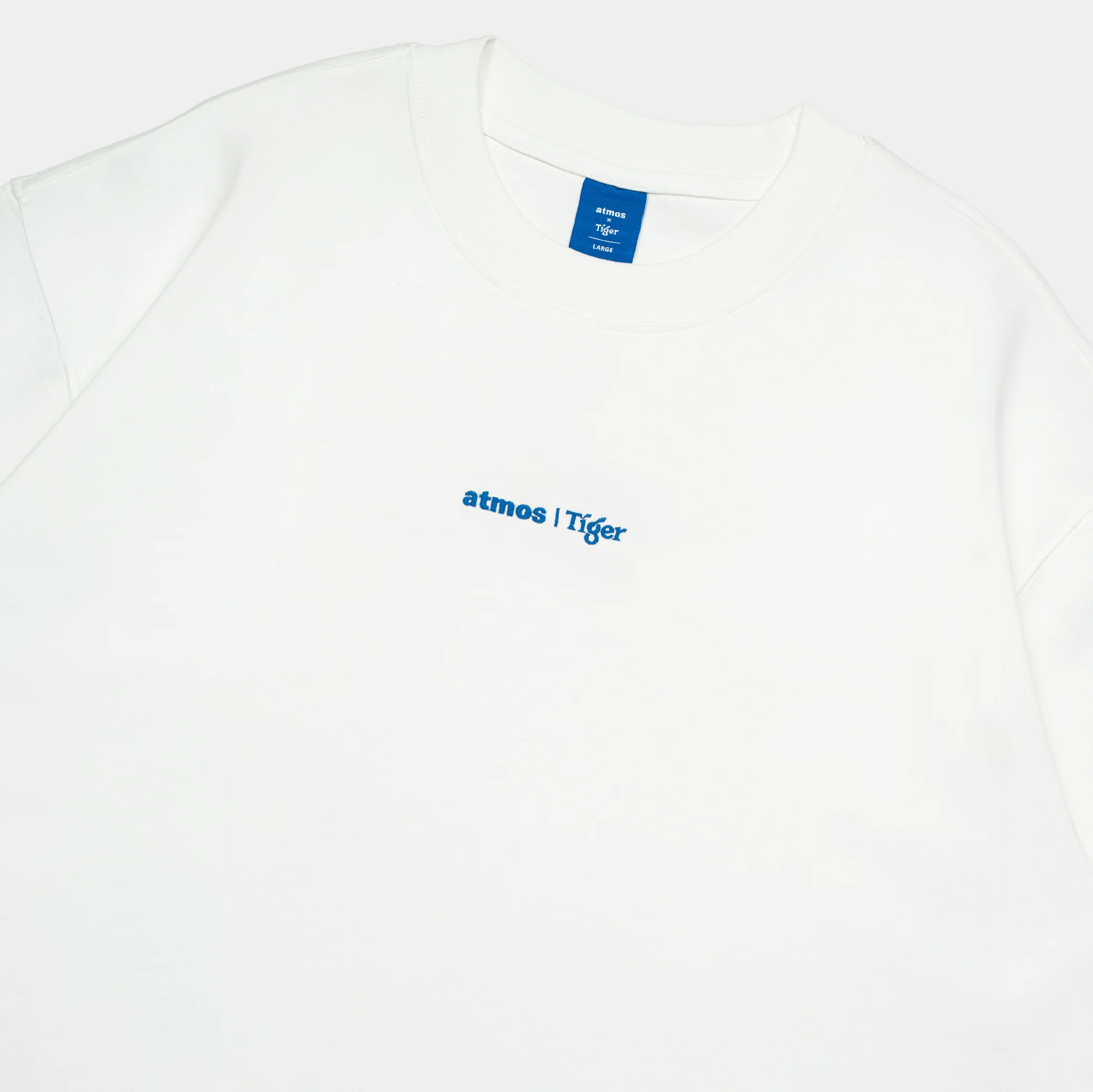 atmos x Tiger Graphic Interlock Oversized Tee - Image 4