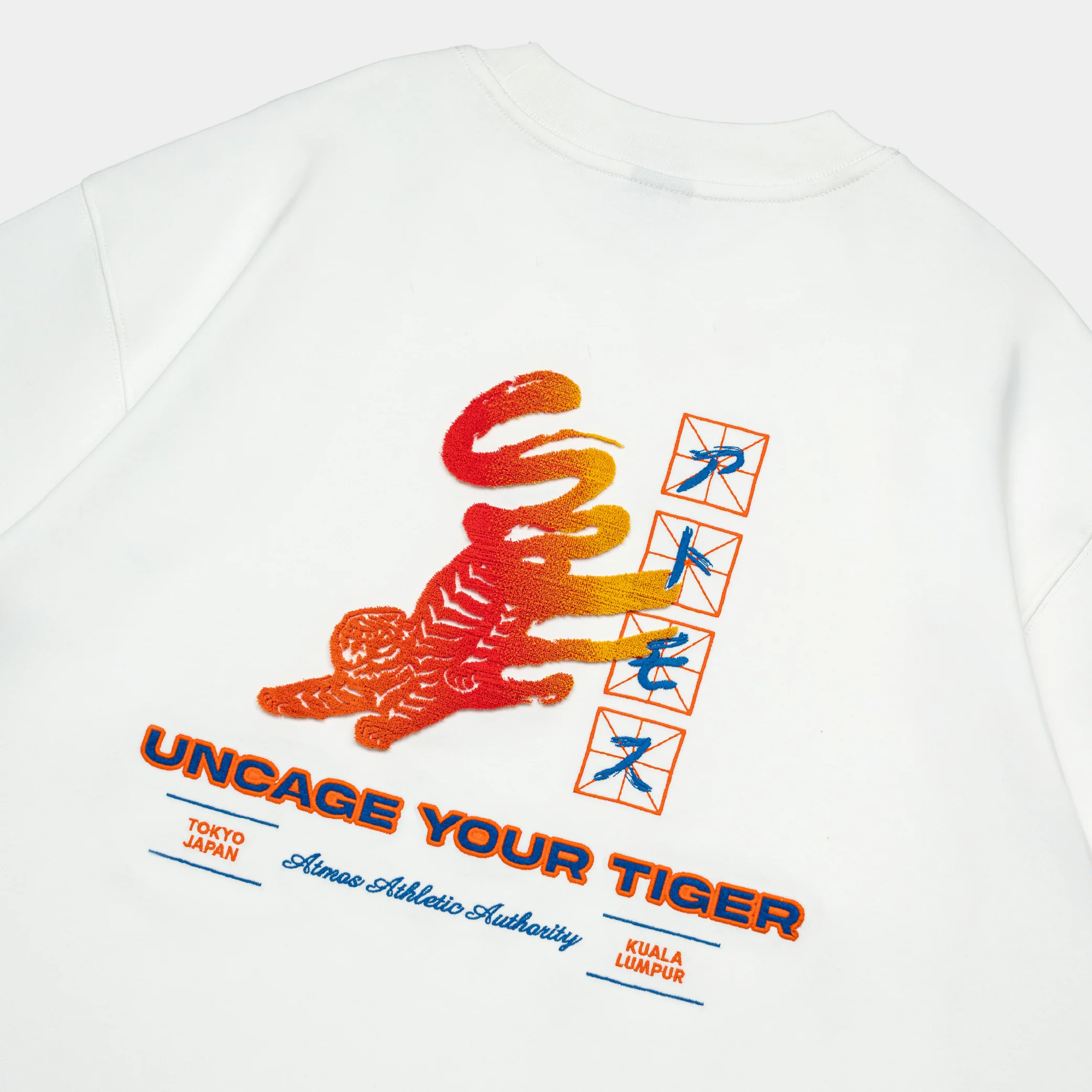 atmos x Tiger Graphic Interlock Oversized Tee - Image 5