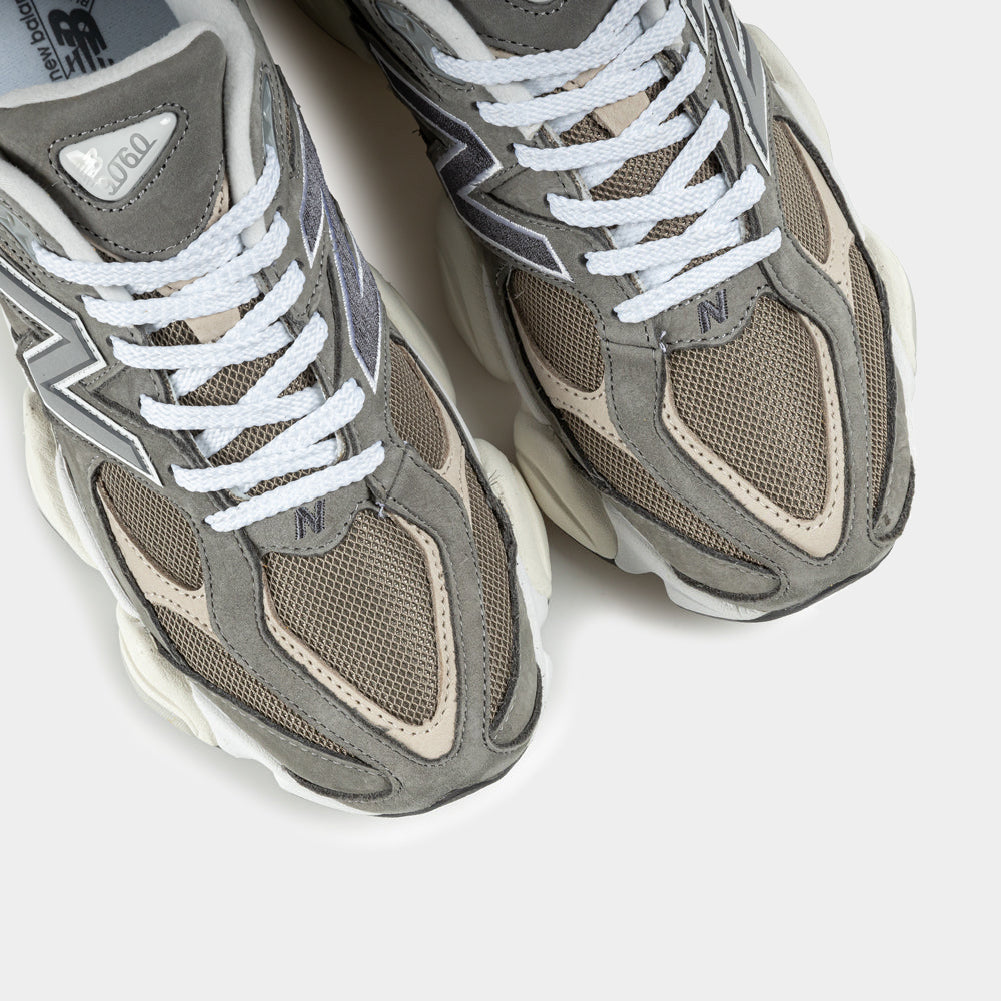 New Balance 9060 - Image 4