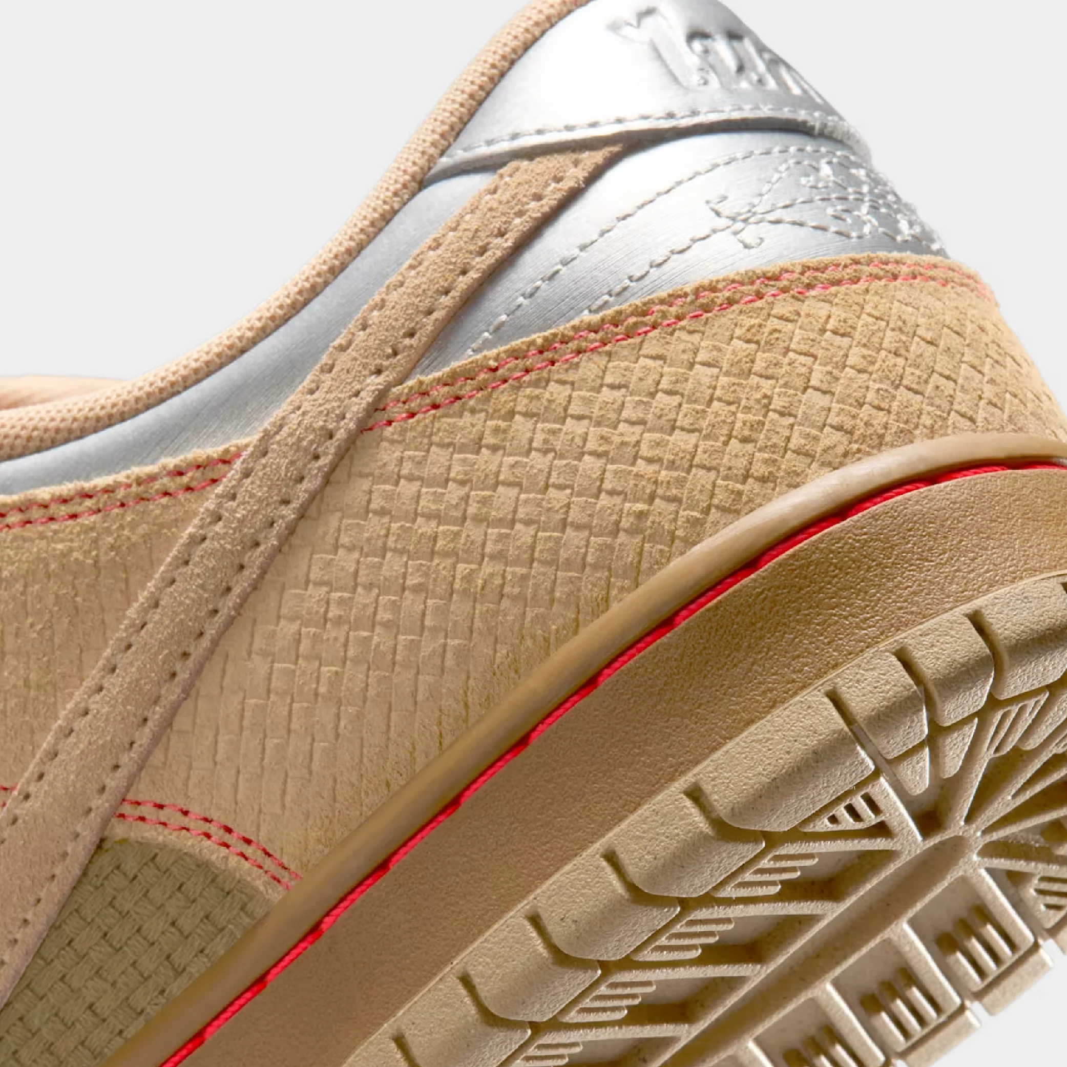 Nike SB Dunk Low "Songkran" - Image 8