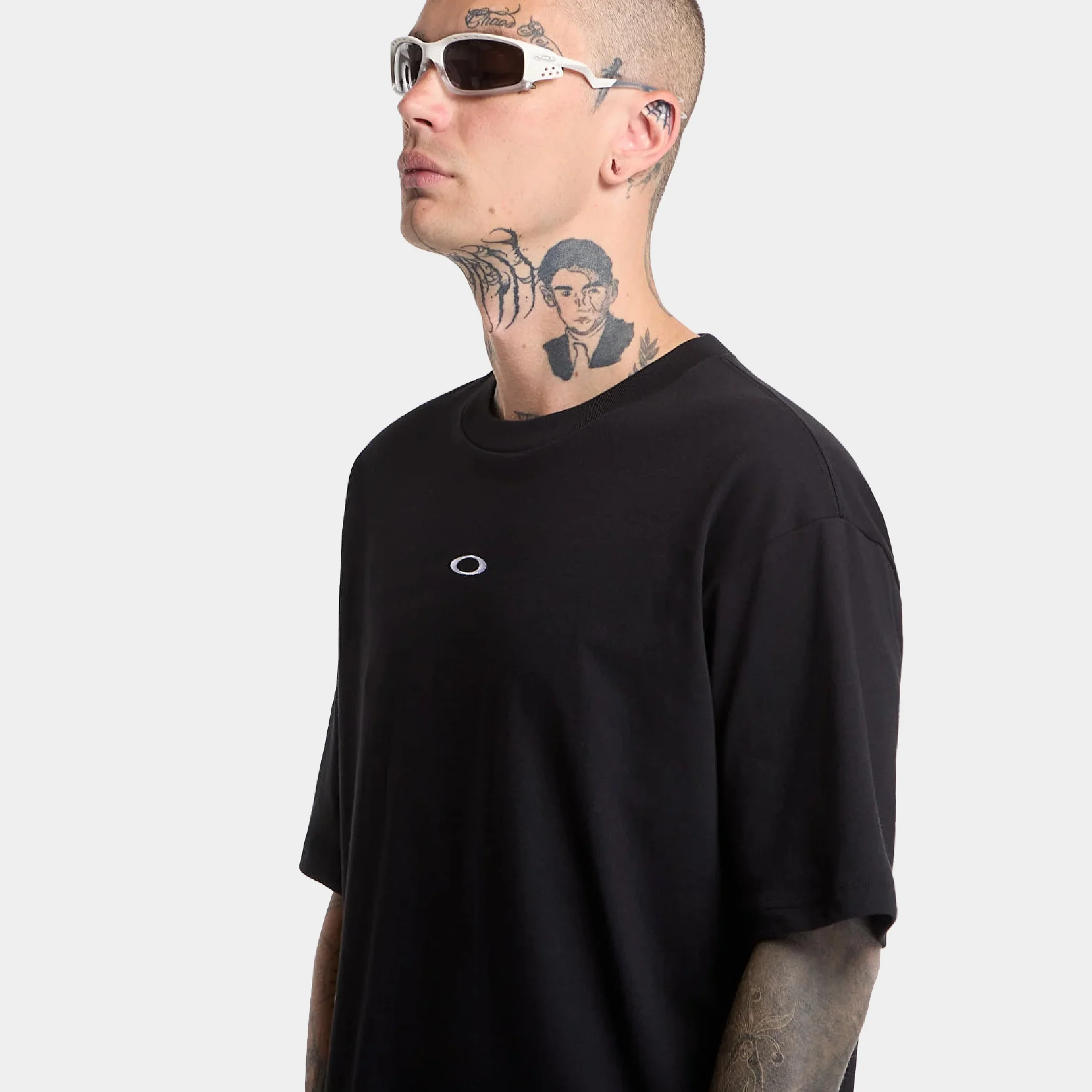 Oakley Enhance QDC Tee 5.0 - Image 3