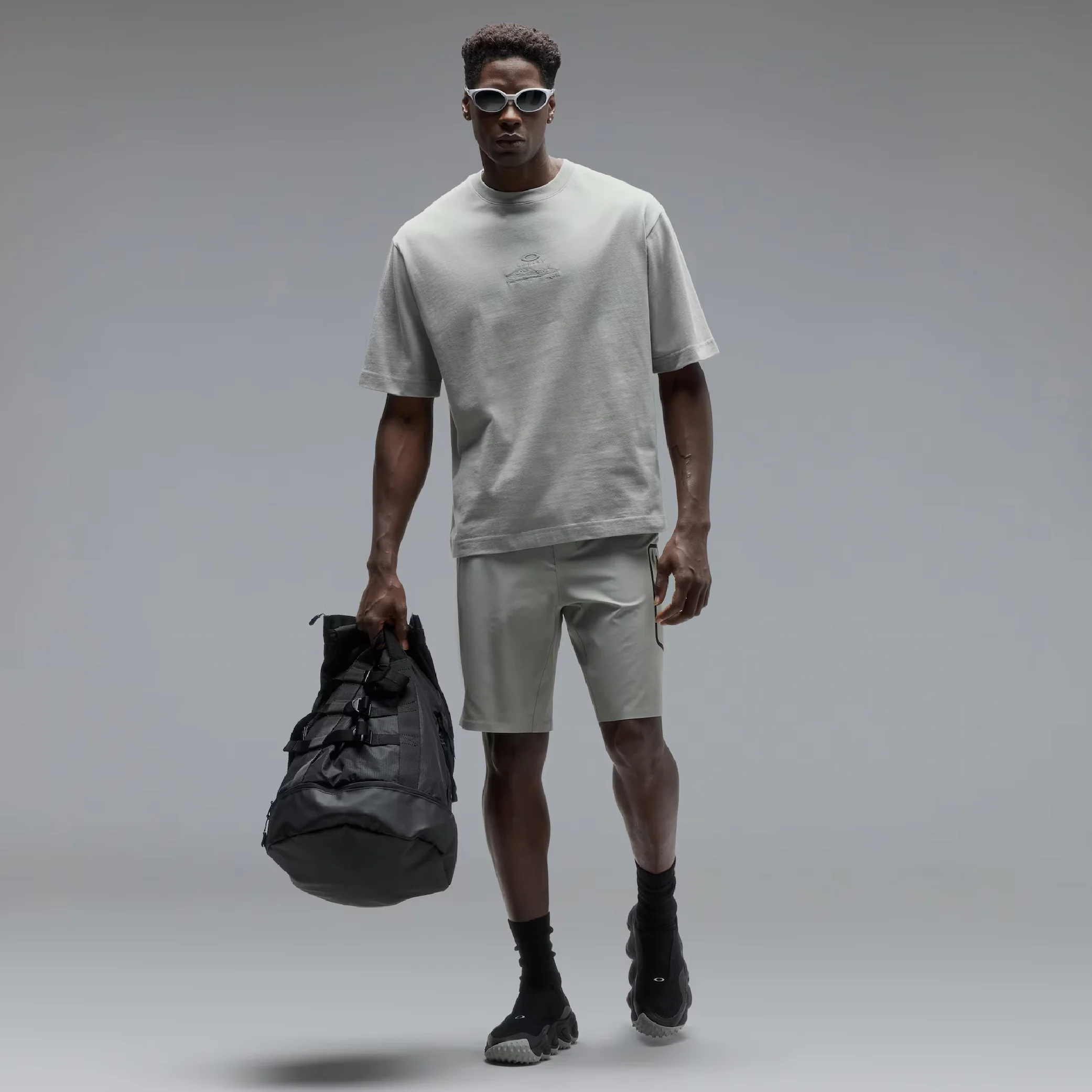 Oakley MTN Ridge Embroidered Tee - Image 5
