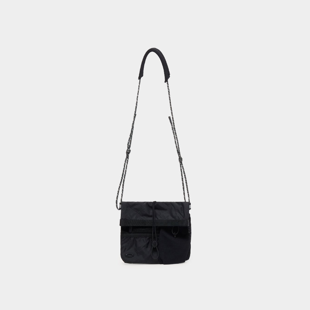 Oakley Reserve Pouch - Image 4