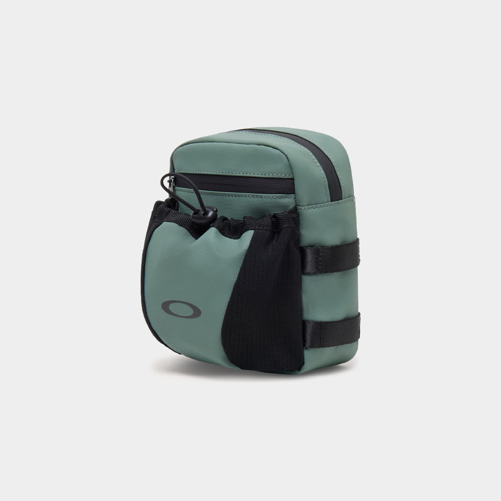 Oakley Rover Crossbody - Image 3