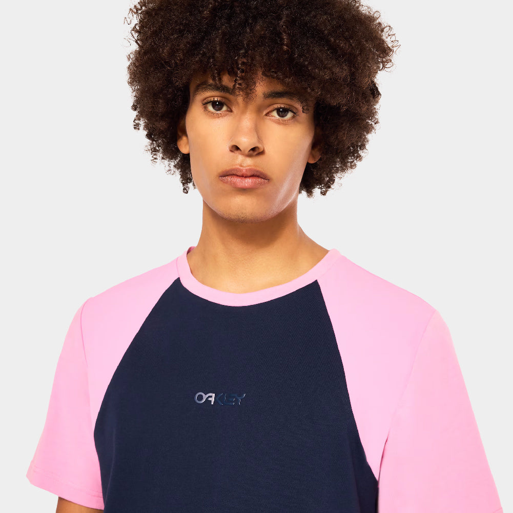 Oakley Verve RC Kangaroo Pocket Tee - Image 4